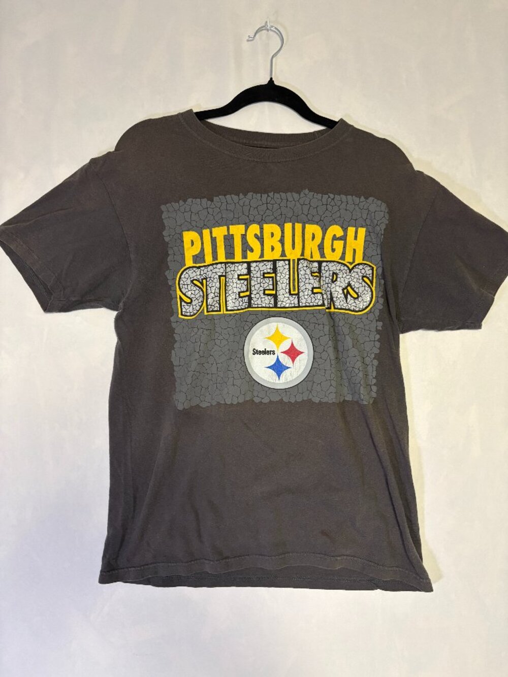 Pittsburgh Steelers NFL Distressed Graphic T-Shirt Black Yellow Men's M